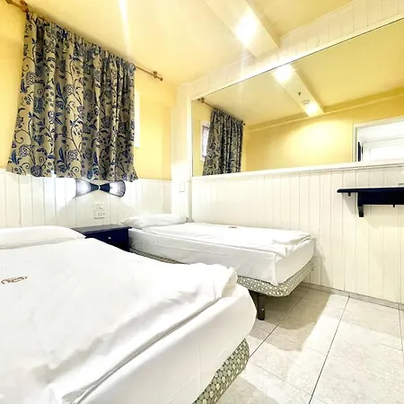 One Bedroom With Spectacular Views With Atlantic Ocean דירה